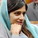 Hina Rabbani Khar голая #0002