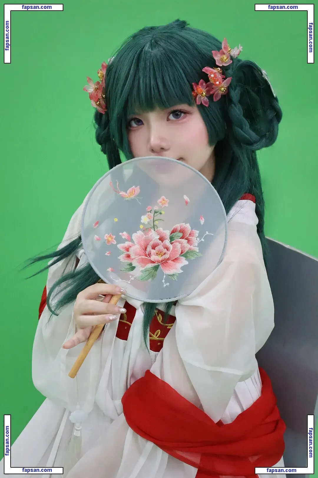 Hinata Neko nude photo #0021 from OnlyFans