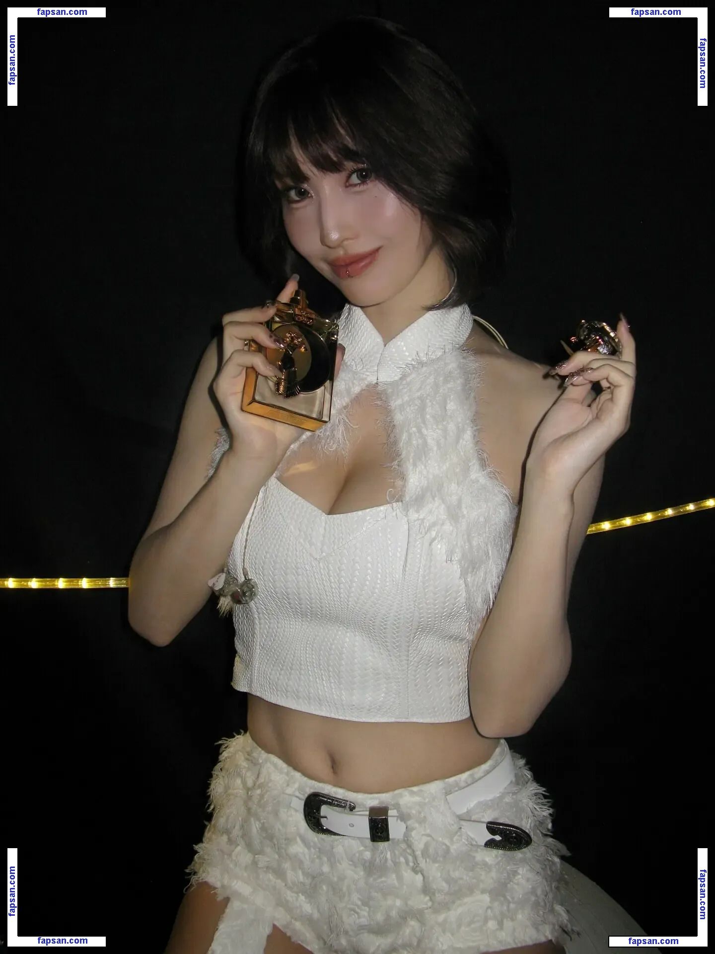 Hirai Momo nude photo #0027 from OnlyFans