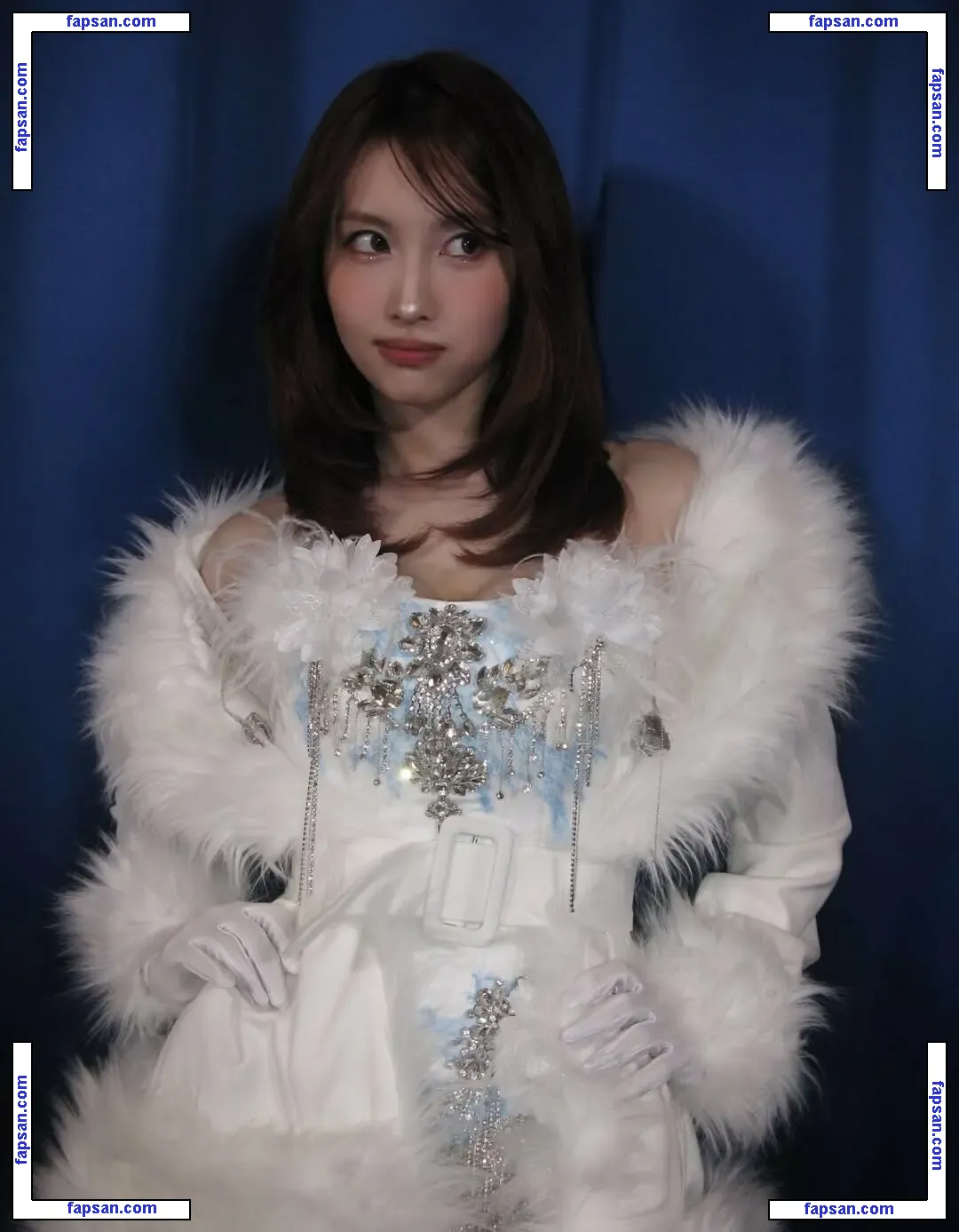 Hirai Momo голая фото #0088 с Онлифанс