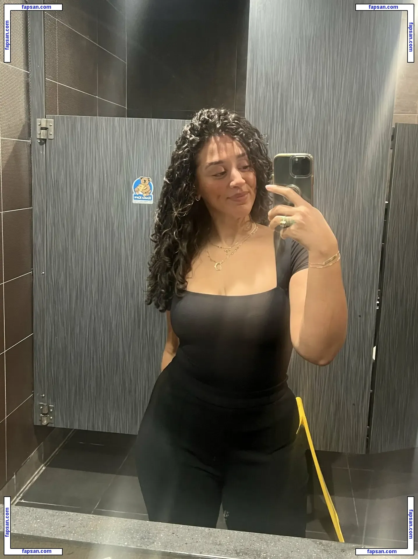 Hispanic голая фото #0481 с Онлифанс