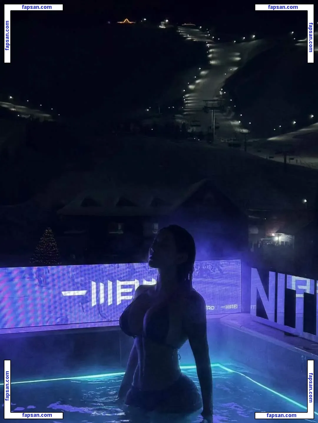 Hitomi Songyuxin nude photo #0613 from OnlyFans