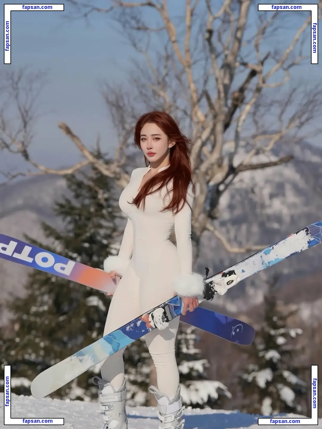 Hitomi Songyuxin nude photo #0628 from OnlyFans