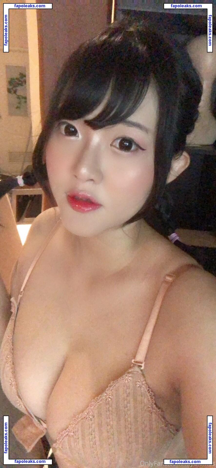 Hiyukimos / Sherly Yukimo nude photo #0033 from OnlyFans