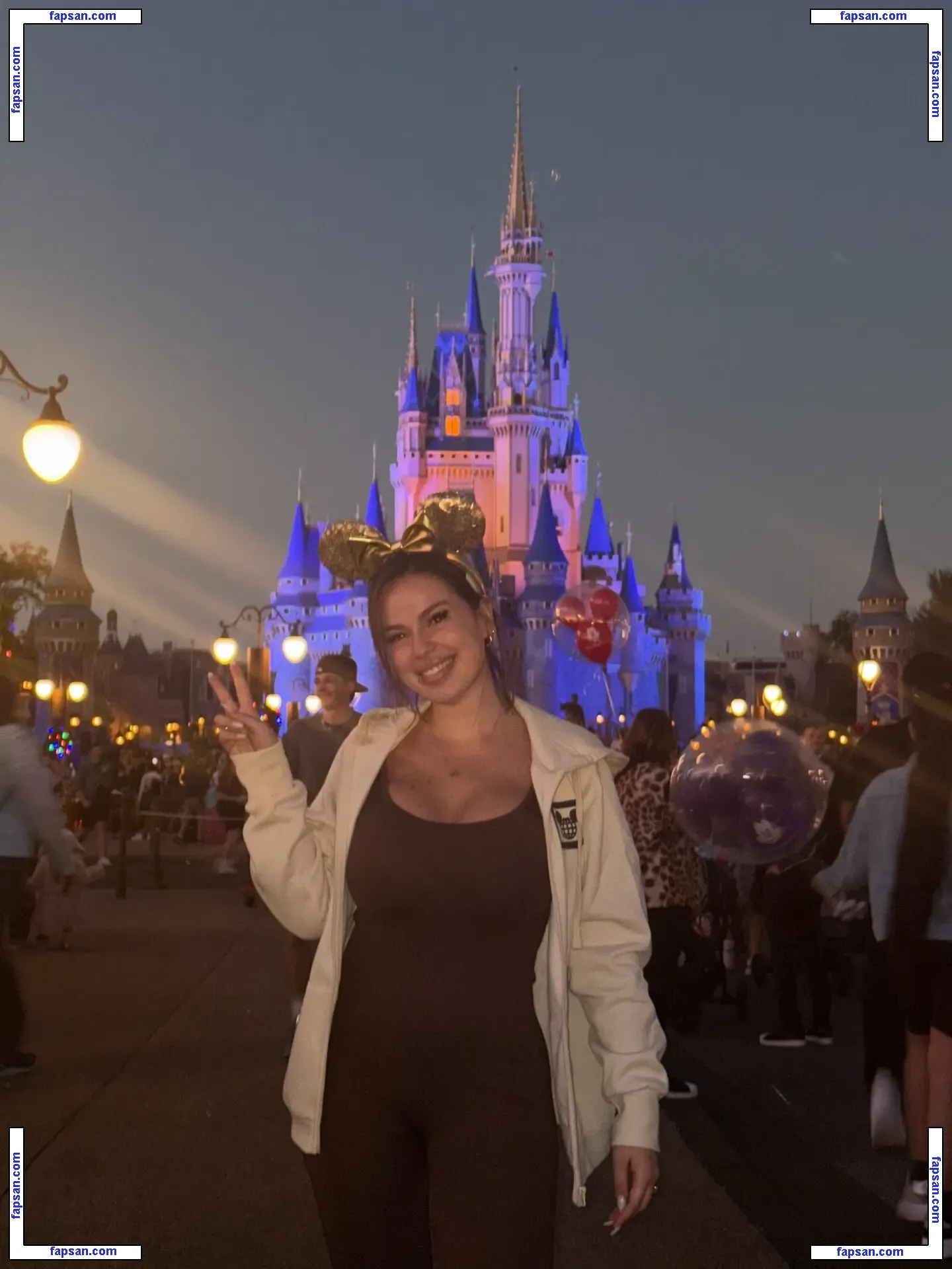 holasoythalia nude photo #0001 from OnlyFans