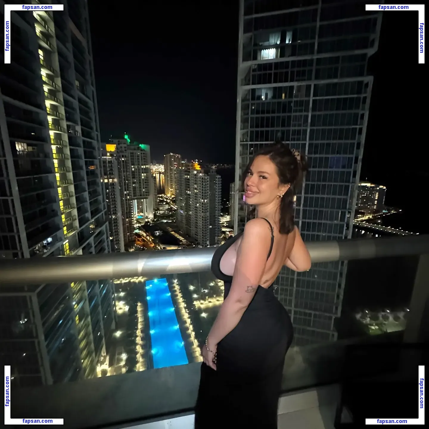 holasoythalia nude photo #0023 from OnlyFans