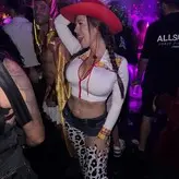 holasoythalia nude #0021