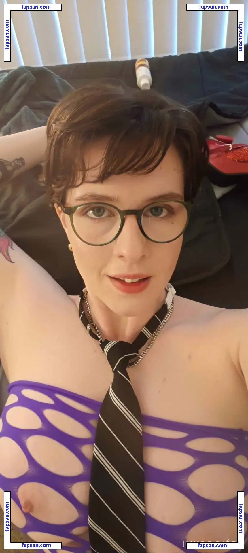 holl1e.rose голая фото #0008 с Онлифанс