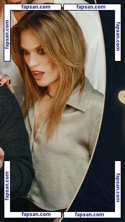 Hollie Bennett голая фото #0095 с Онлифанс