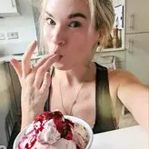 Hollie Bennett голая #0036