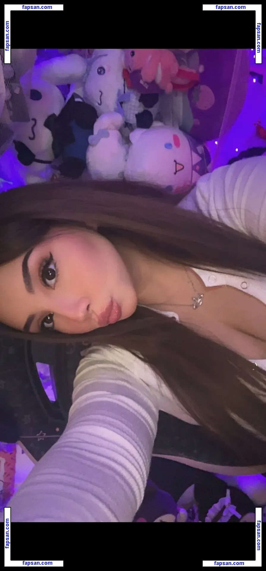 Hollie Jones nude photo #0017 from OnlyFans