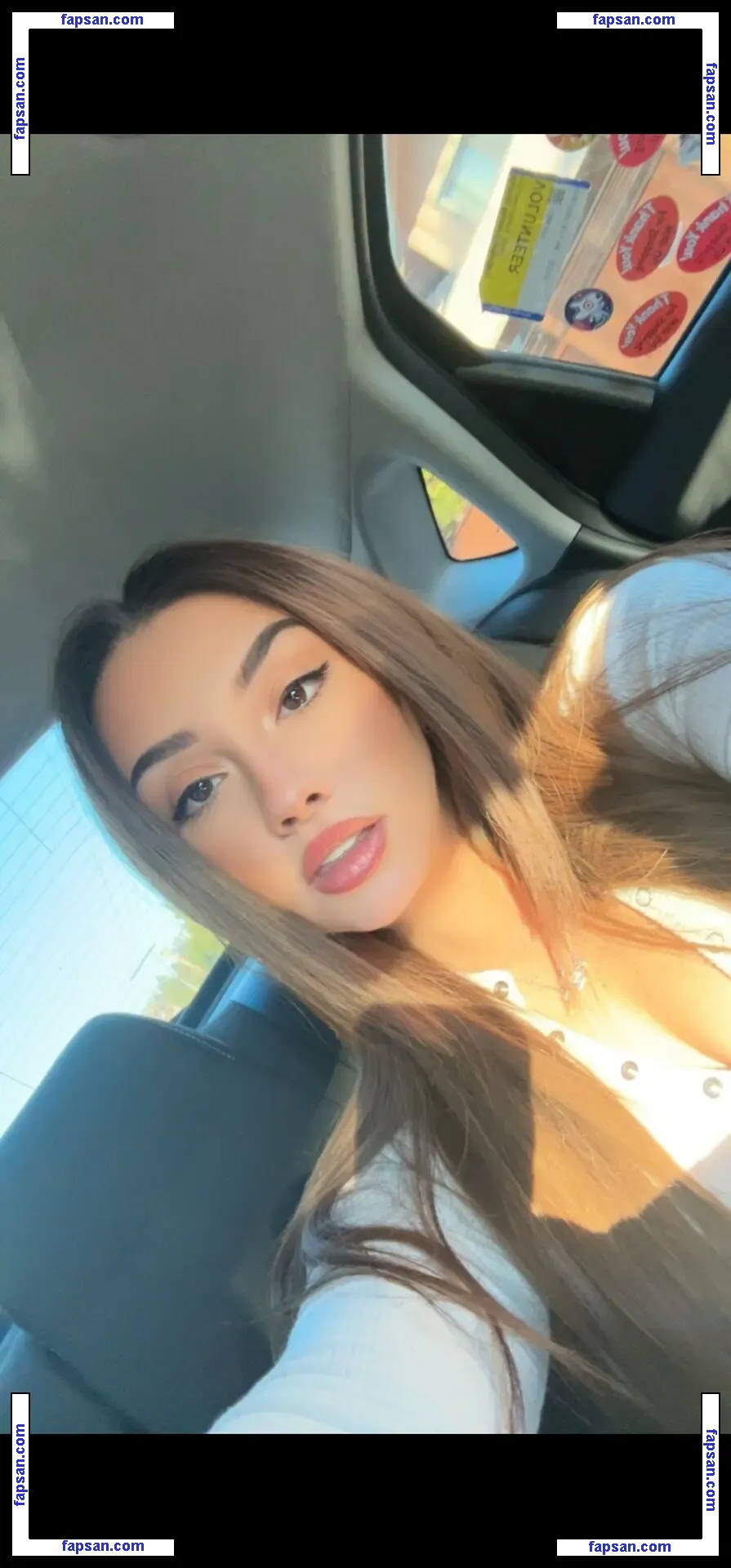 Hollie Jones nude photo #0021 from OnlyFans