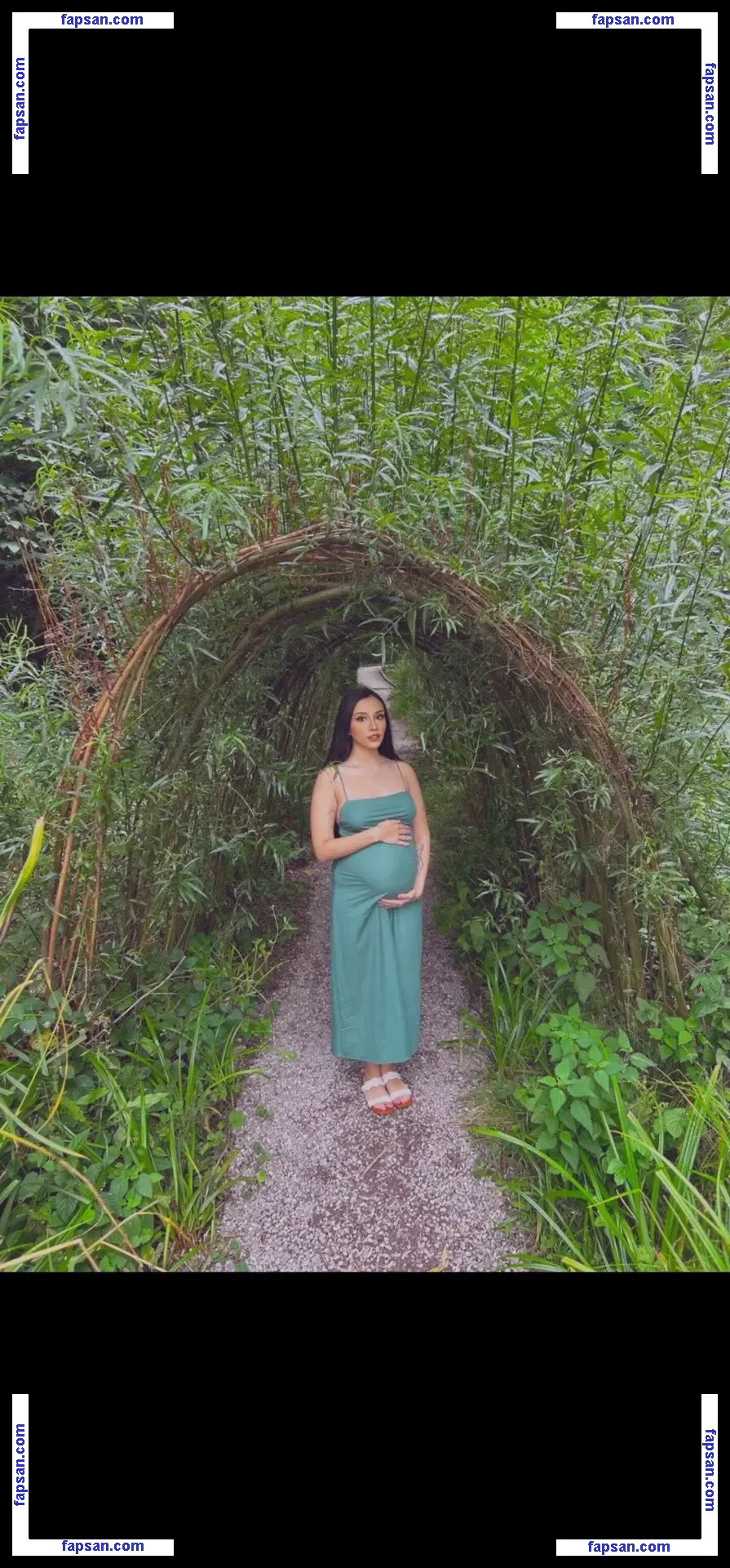 Hollie Jones nude photo #0022 from OnlyFans