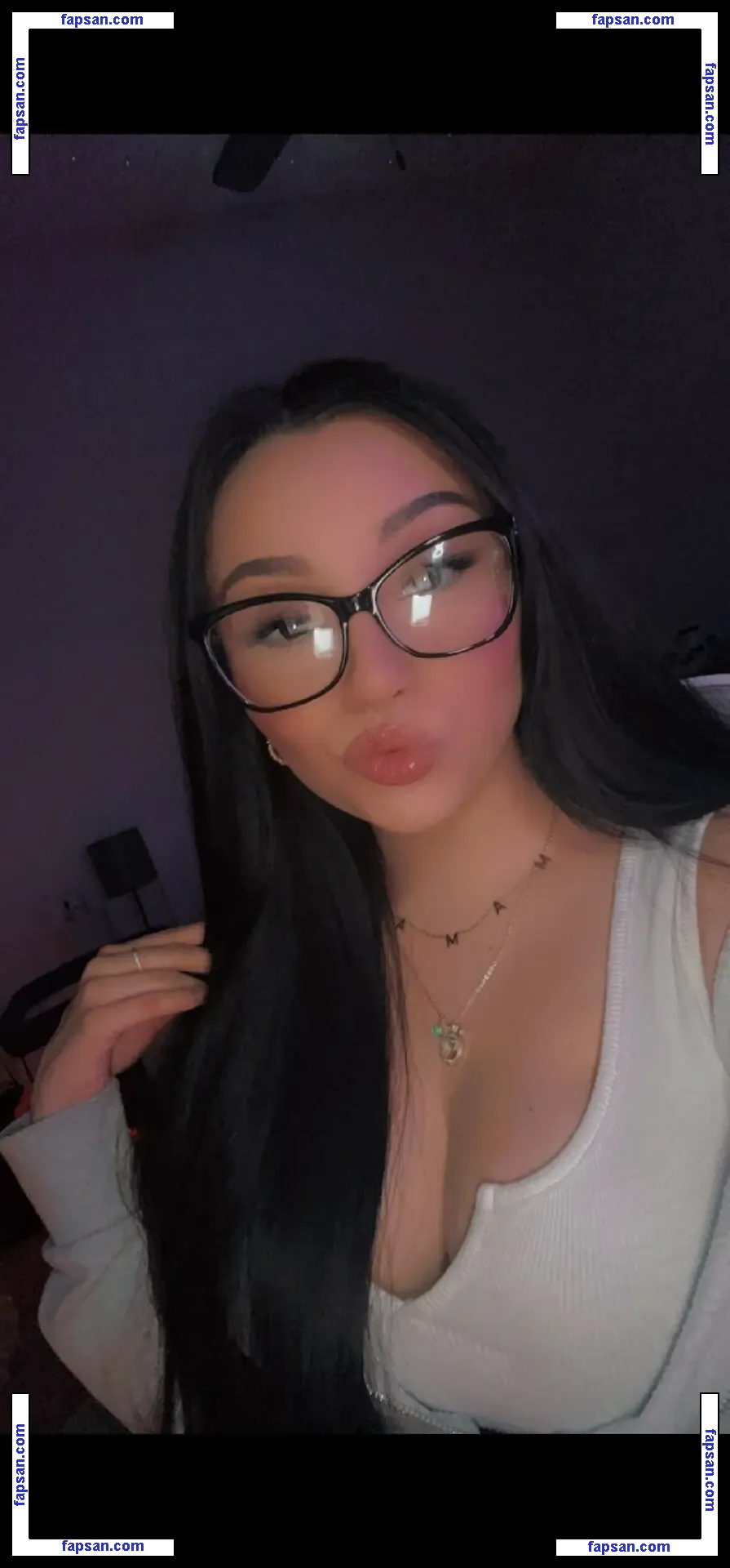 Hollie Jones nude photo #0023 from OnlyFans