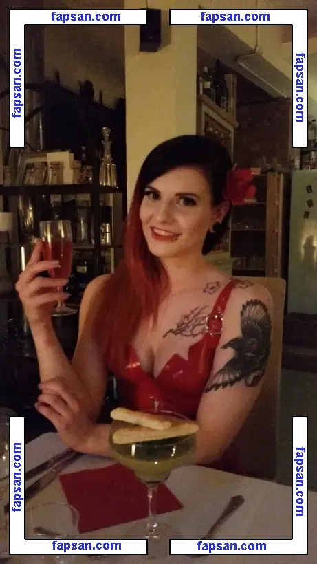 Holliepopx nude photo #0018 from OnlyFans