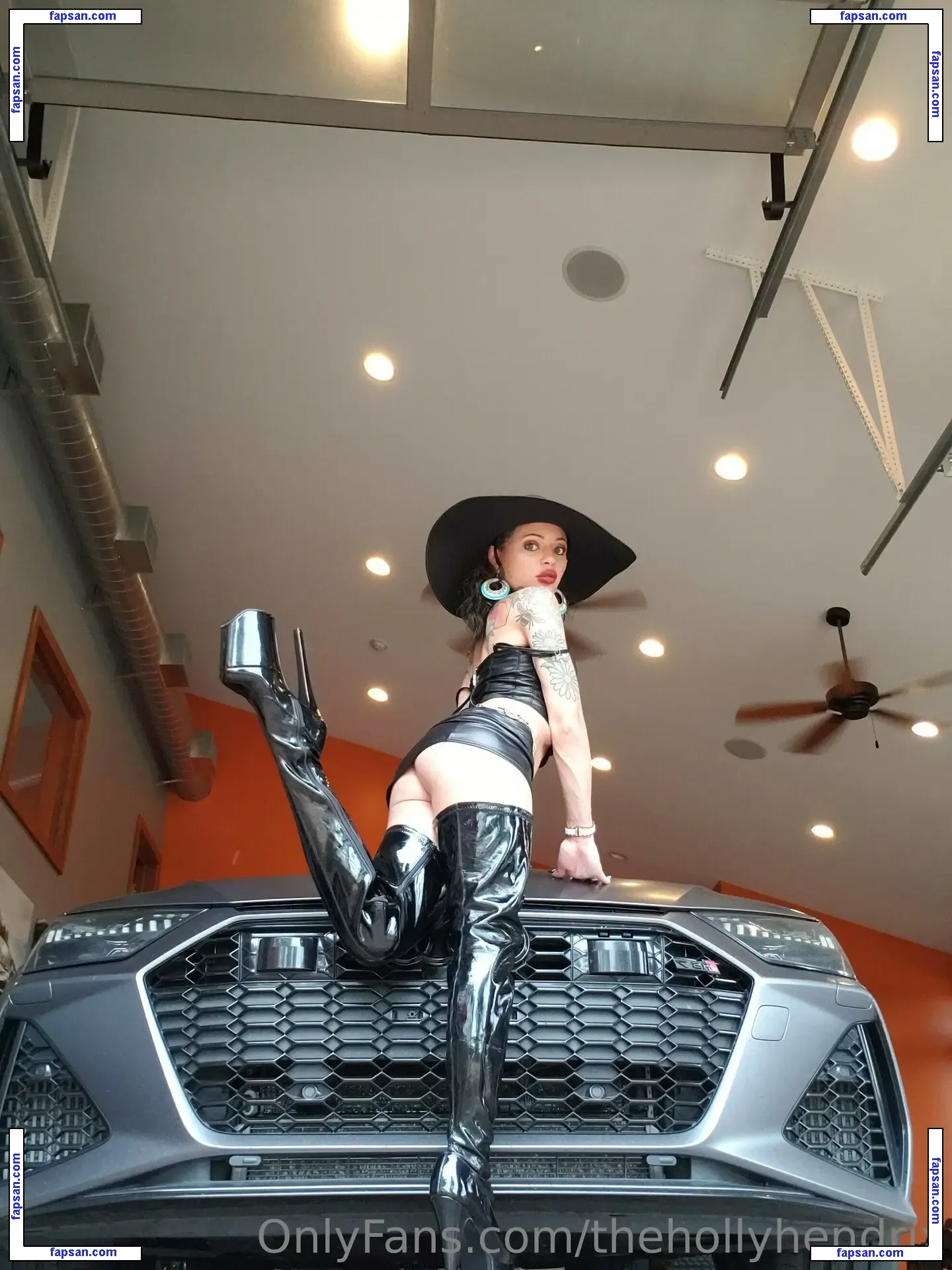 Holly Hendrix nude photo #0057 from OnlyFans