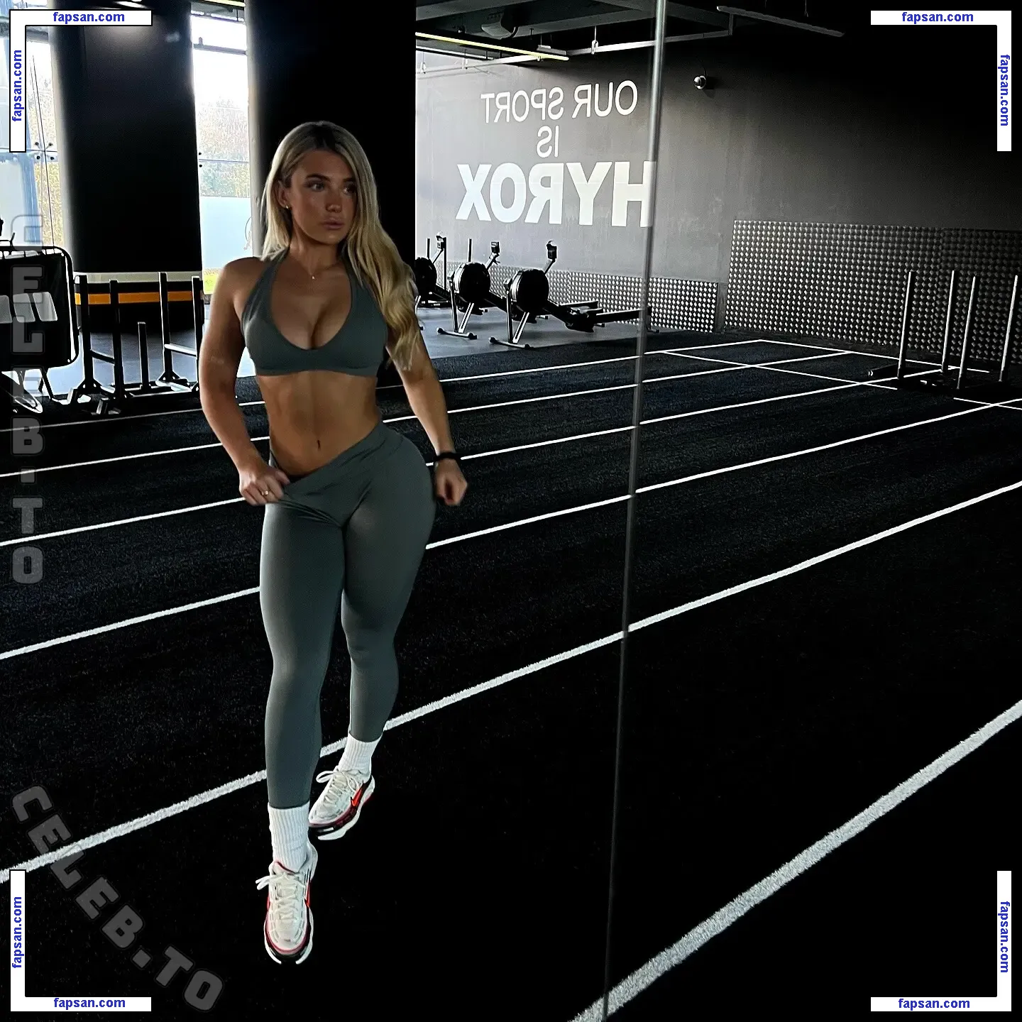 Holly Humphreyss nude photo #0002 from OnlyFans