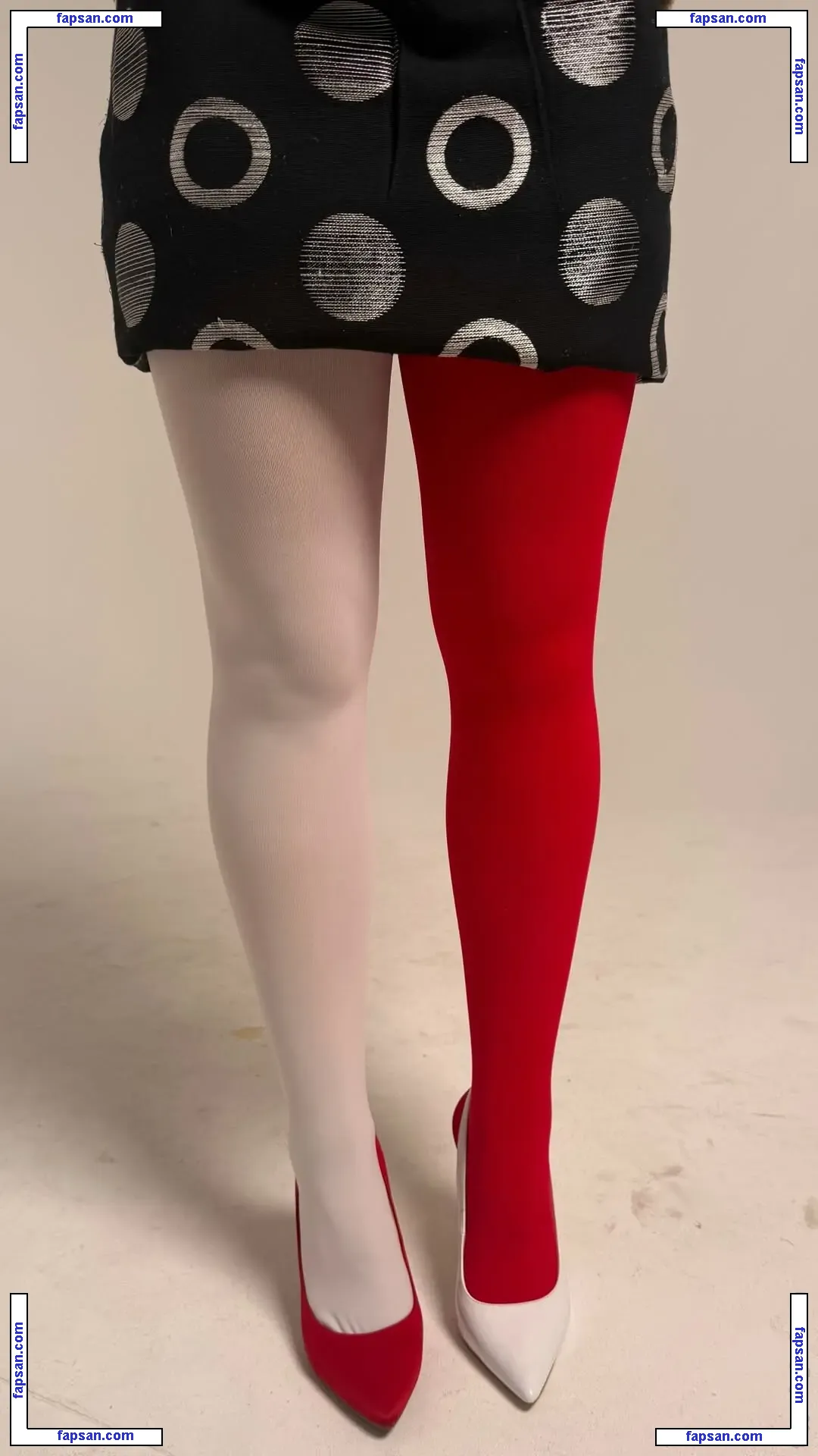 Holly Taylor голая фото #0043 с Онлифанс