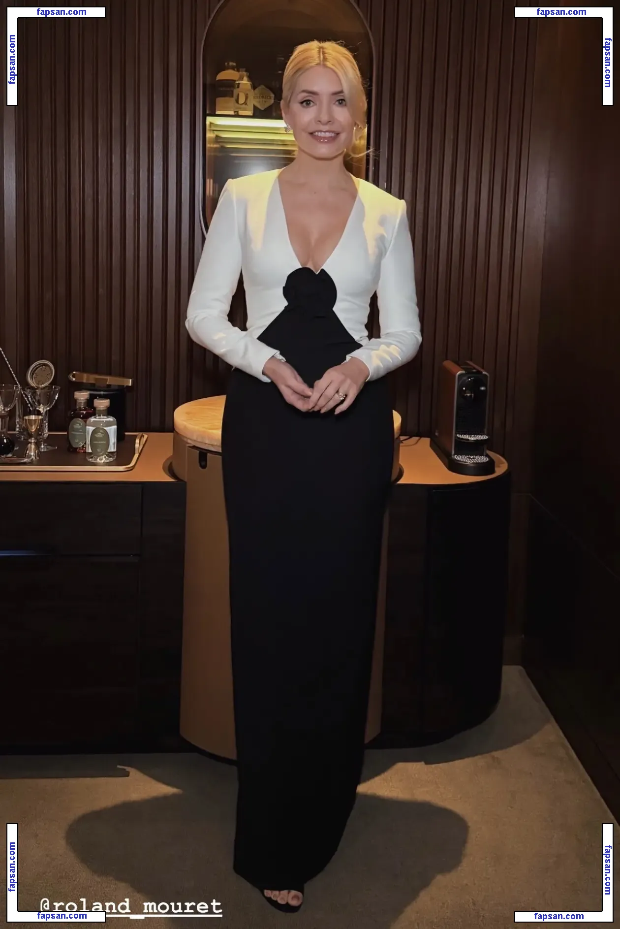 Holly Willoughby голая фото #0500 с Онлифанс