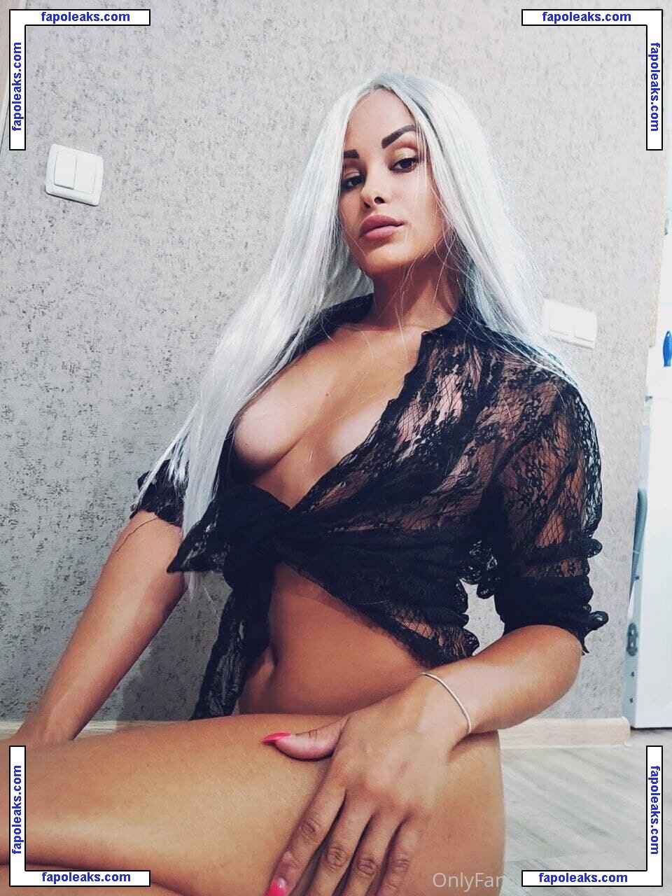 hollyberryy nude photo #0011 from OnlyFans