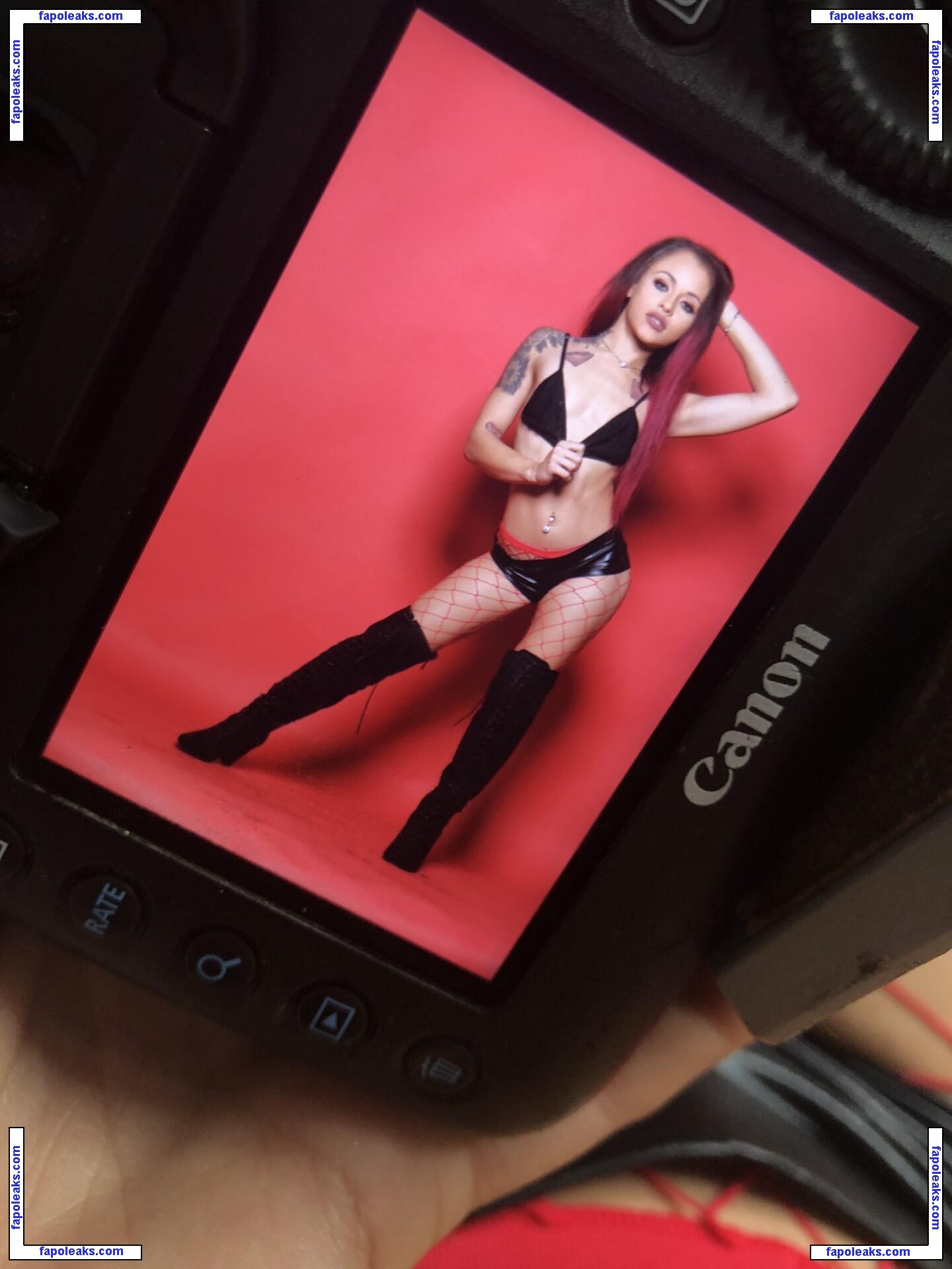 hollyhendrix_ / hollyhendrixofficial nude photo #0022 from OnlyFans