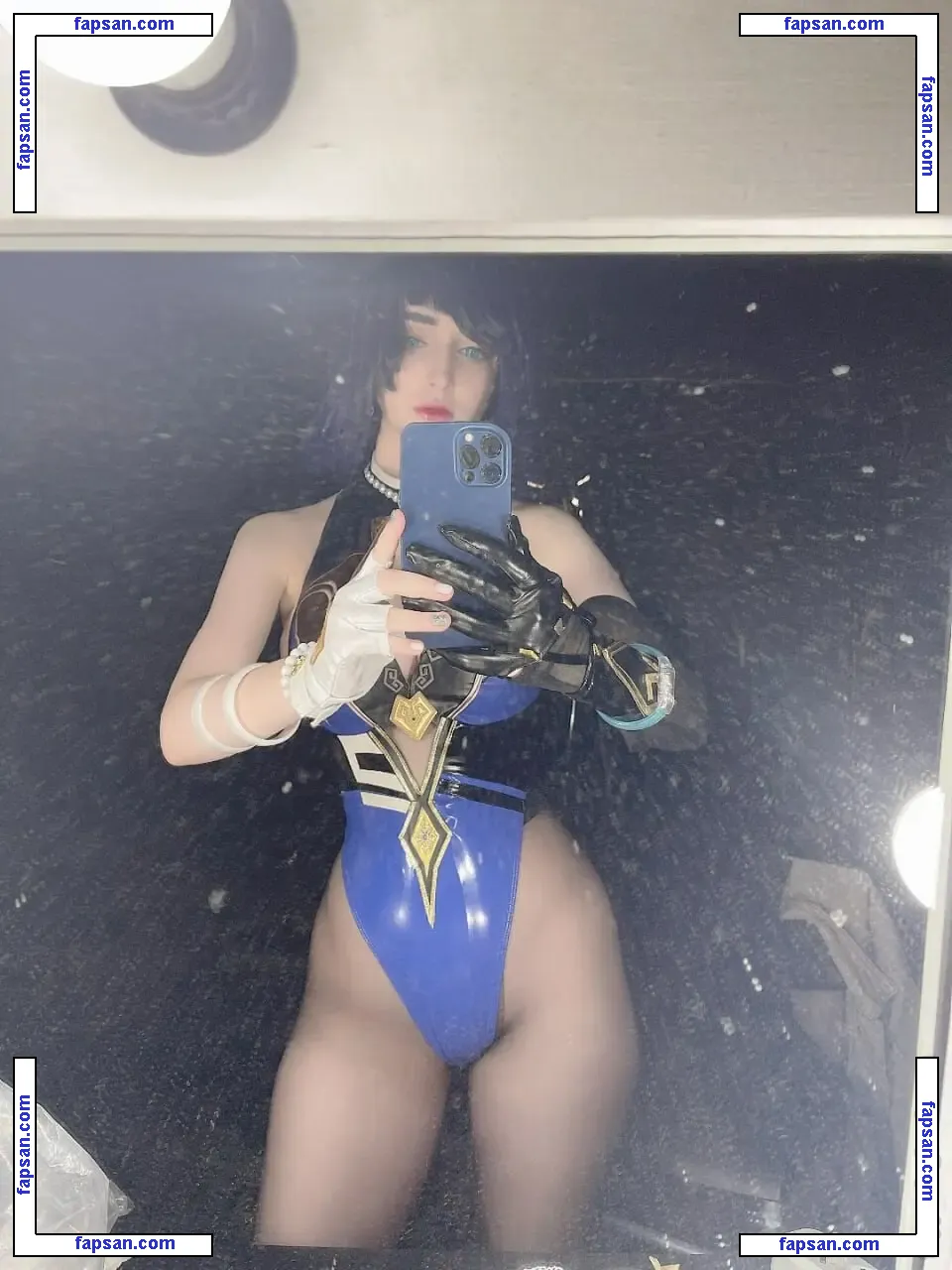 Hologana голая фото #0450 с Онлифанс