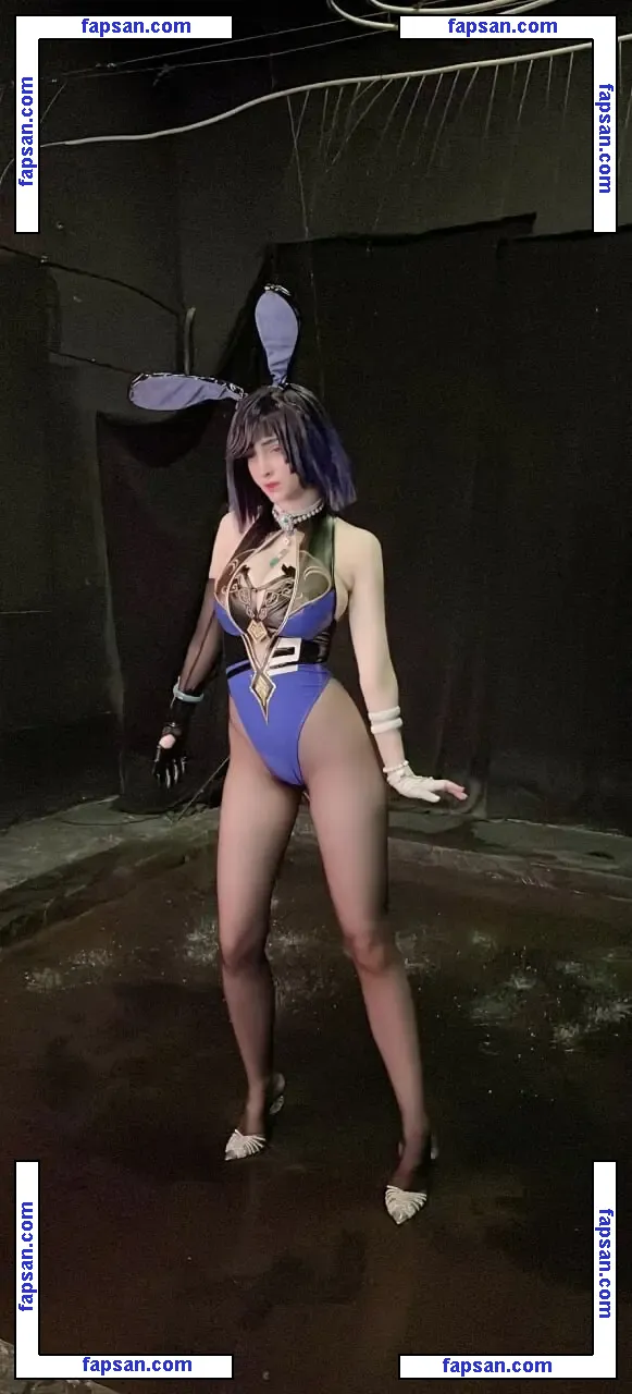 Hologana голая фото #0452 с Онлифанс