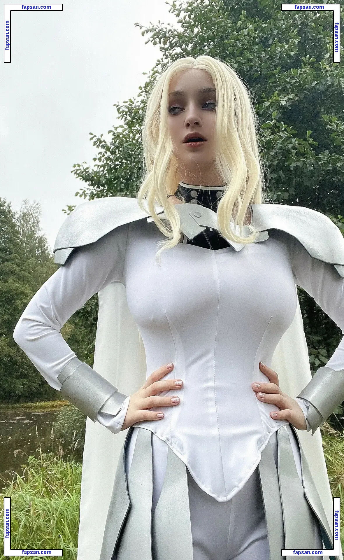 Hologana голая фото #0467 с Онлифанс