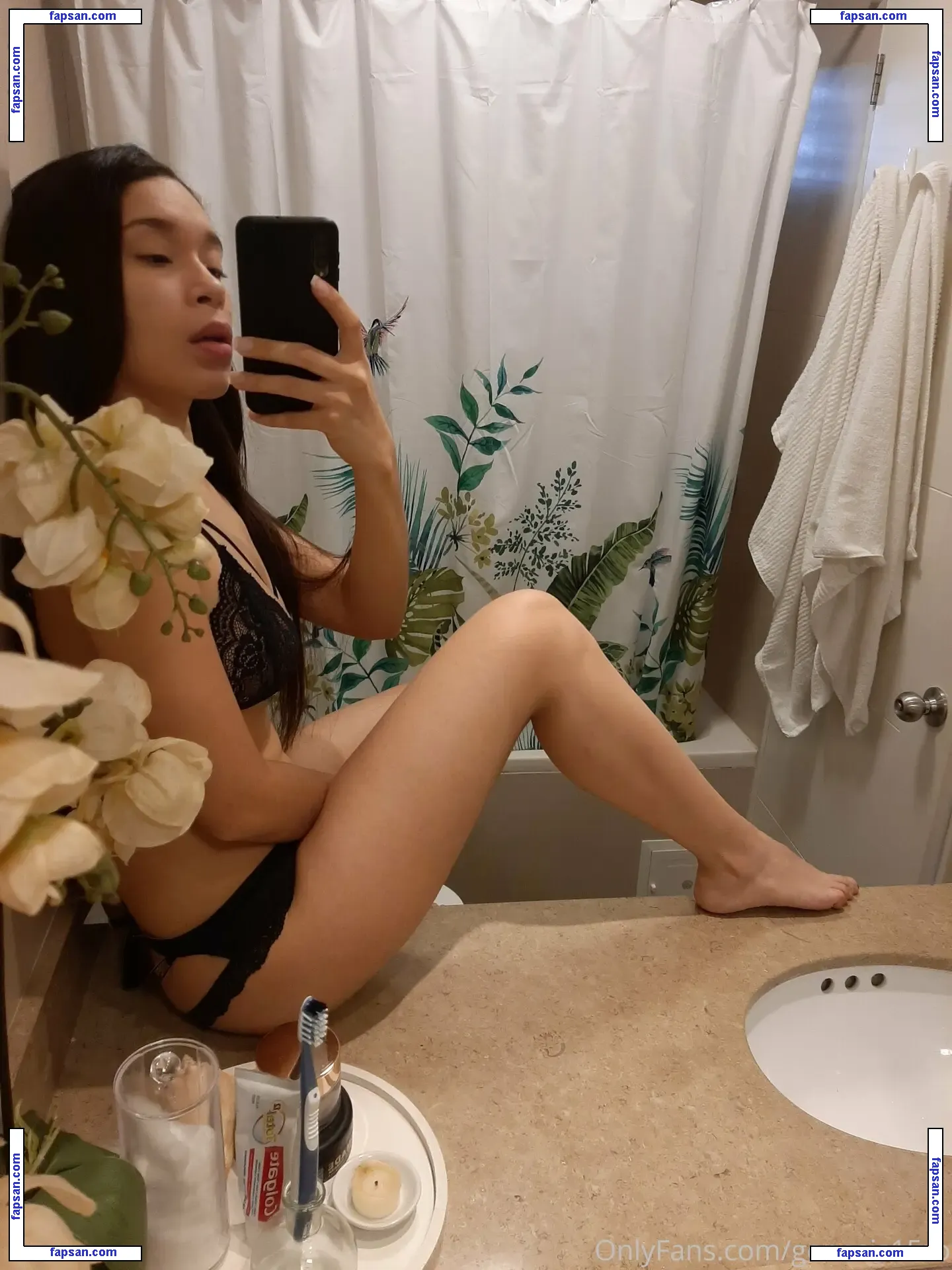 holy_olla nude photo #0011 from OnlyFans