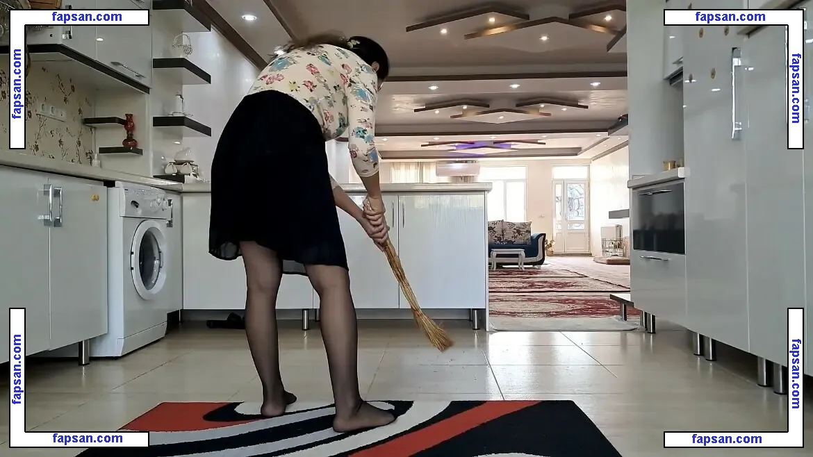 Homemaking голая фото #0064 с Онлифанс