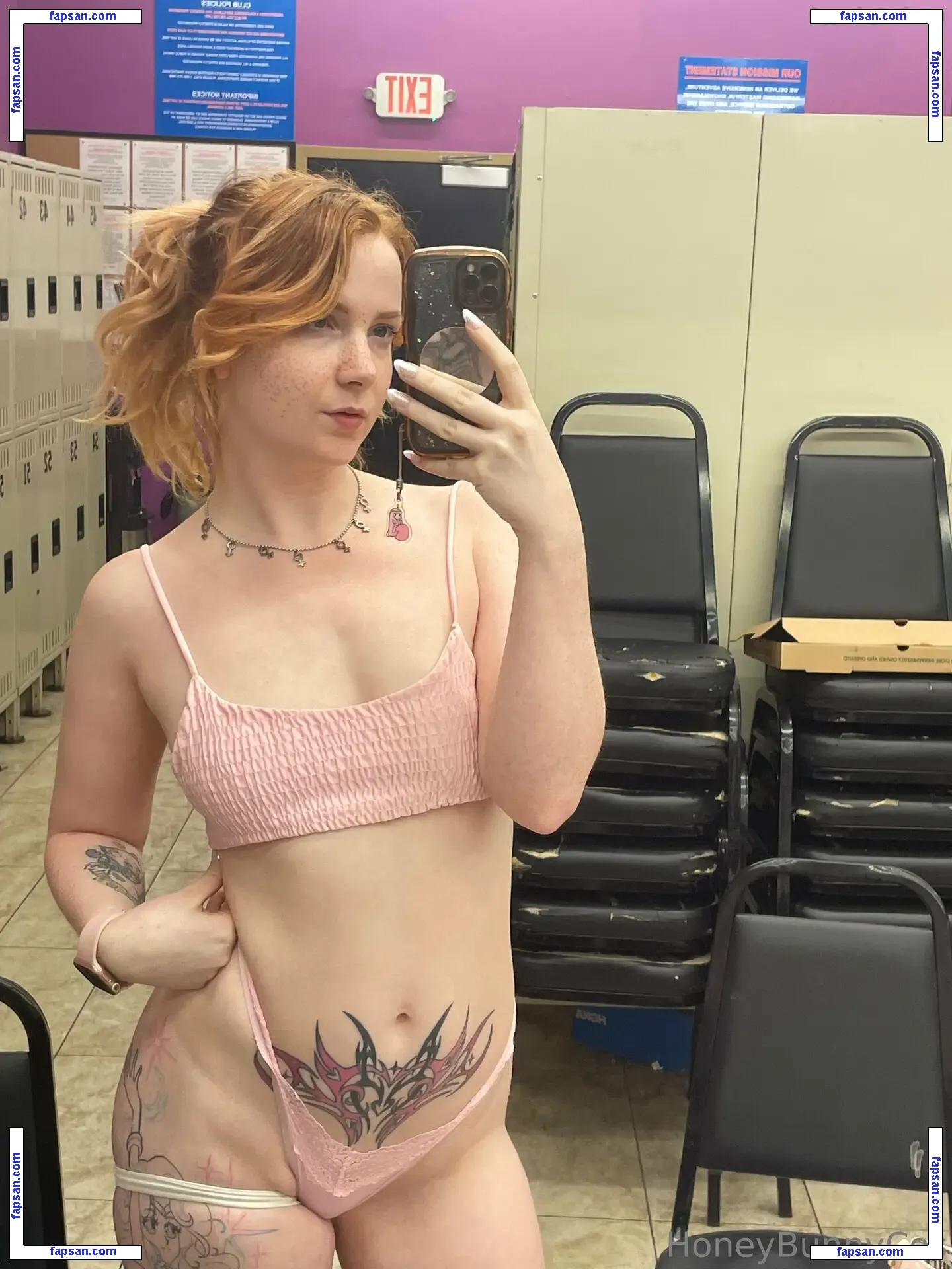 Honeybunnycos nude photo #0063 from OnlyFans