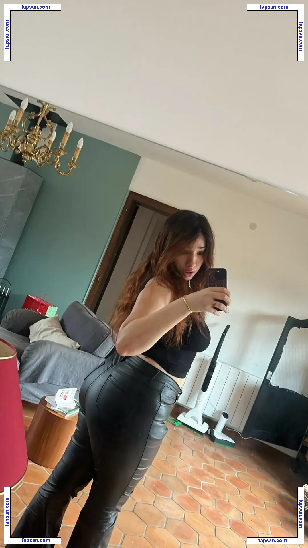 Honeymoonblvrdd nude photo #0003 from OnlyFans