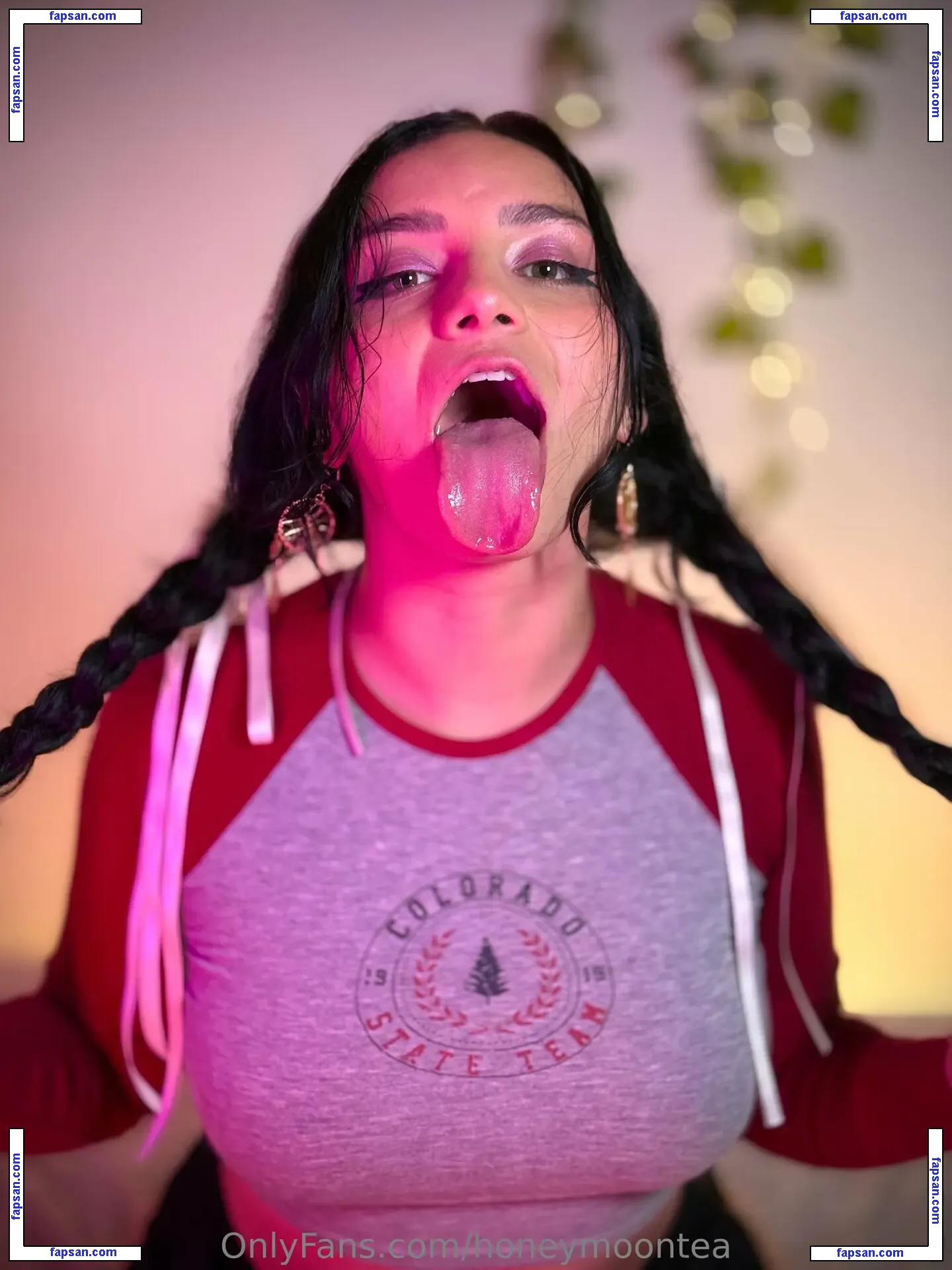 Honeymoontea nude photo #0018 from OnlyFans