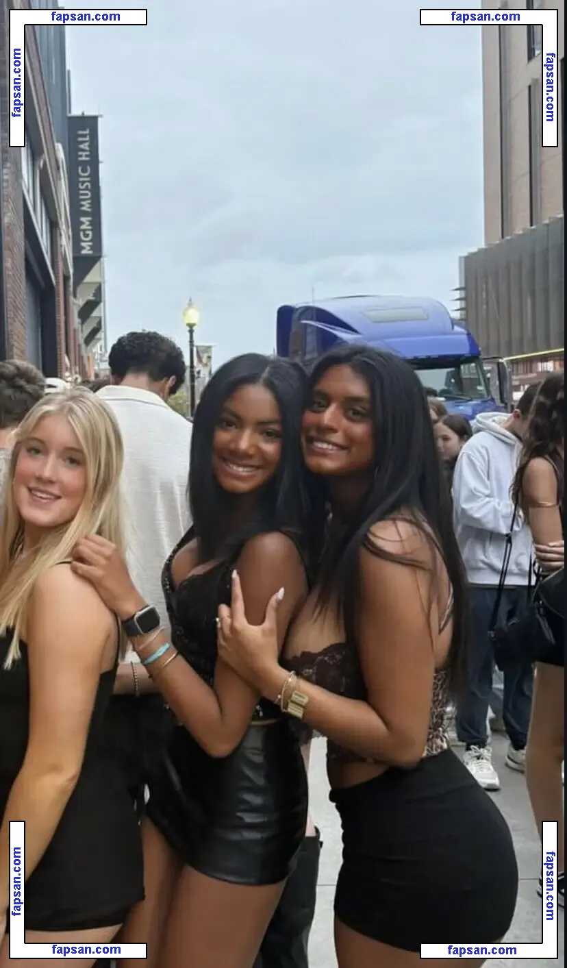 Honeypot1766 nude photo #0009 from OnlyFans