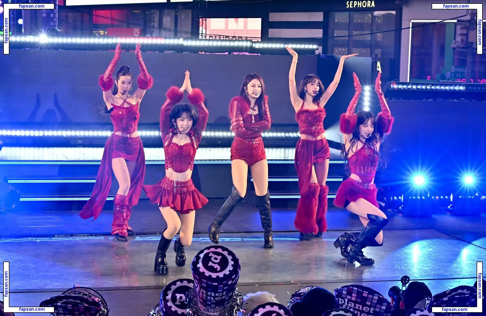 Hong Eunchae 홍은채 | LESSERAFIM голая фото #0021 с Онлифанс