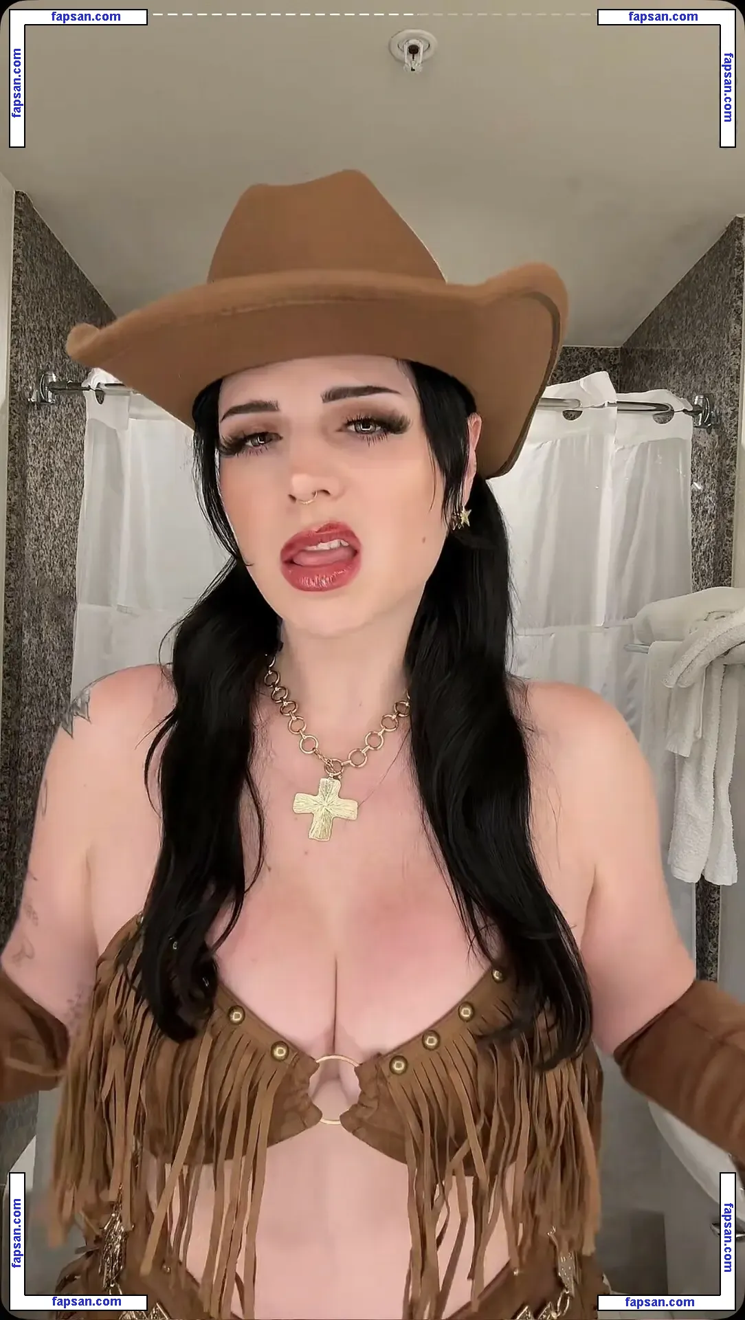 Hope Schwing nude photo #0015 from OnlyFans