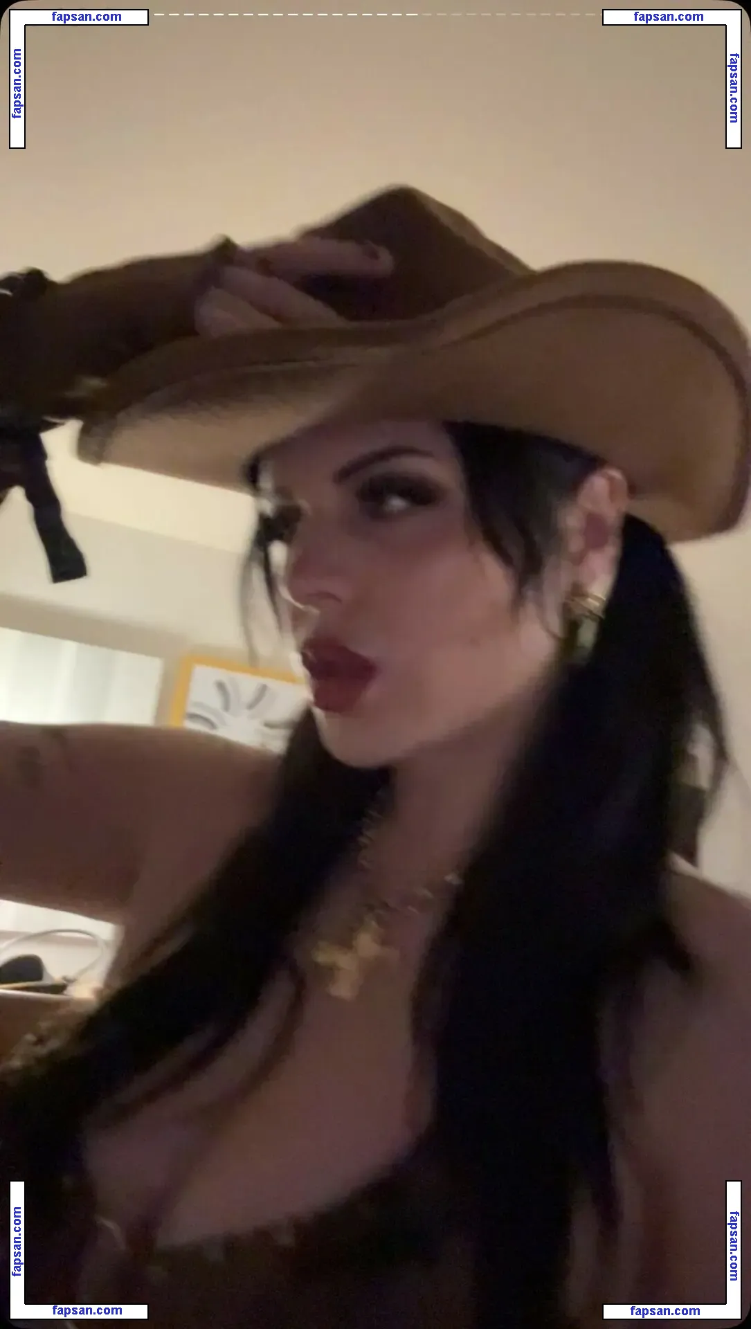 Hope Schwing nude photo #0018 from OnlyFans