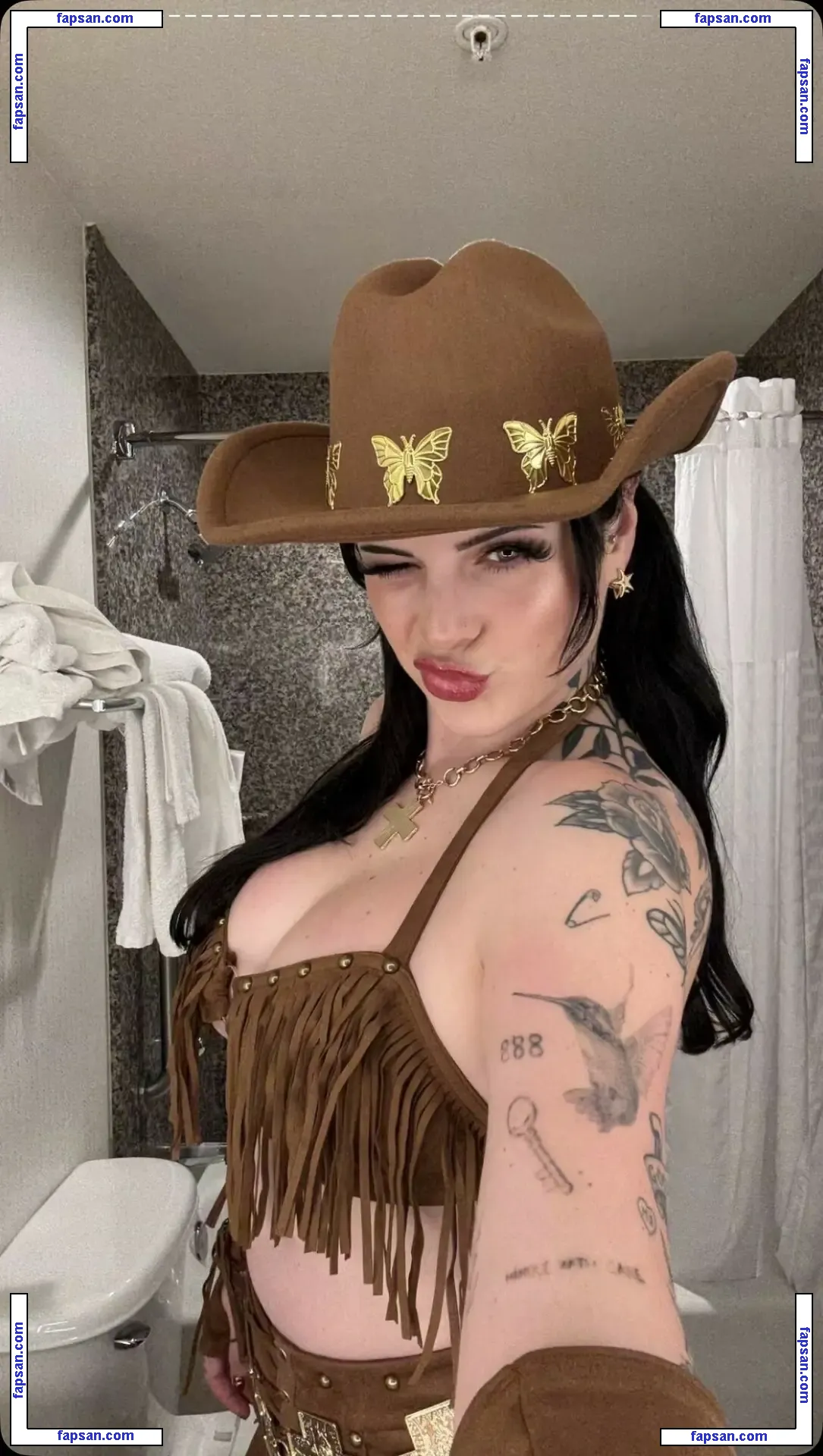 Hope Schwing nude photo #0022 from OnlyFans