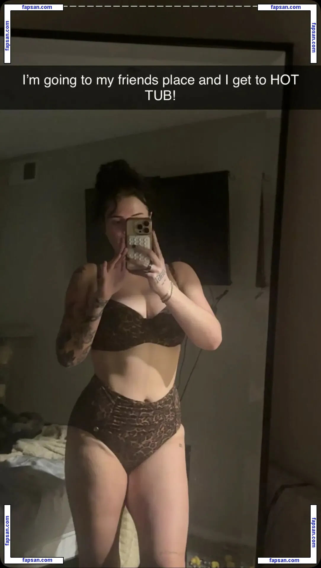 Hope Schwing nude photo #0027 from OnlyFans