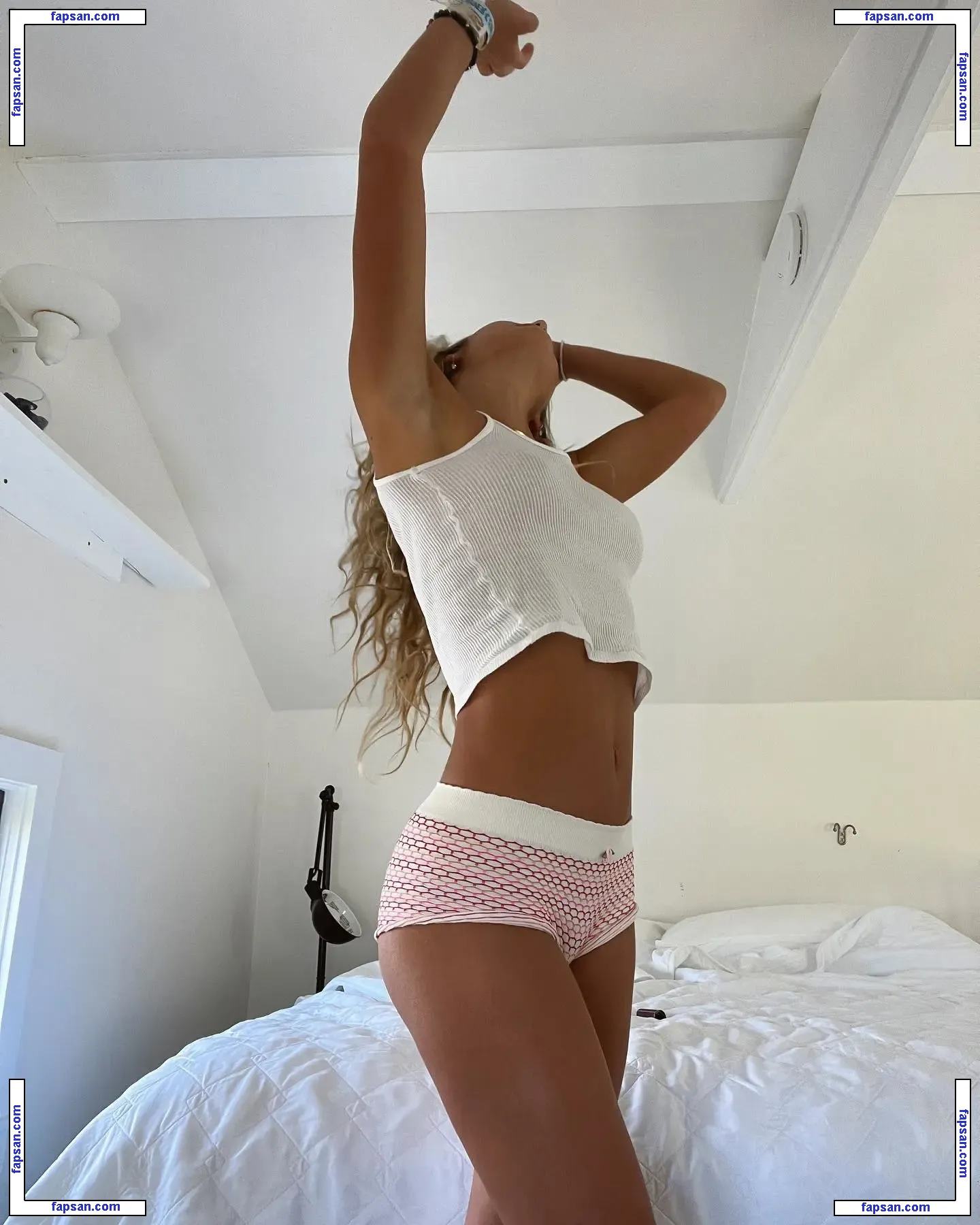 Hopie Schlenker nude photo #0003 from OnlyFans