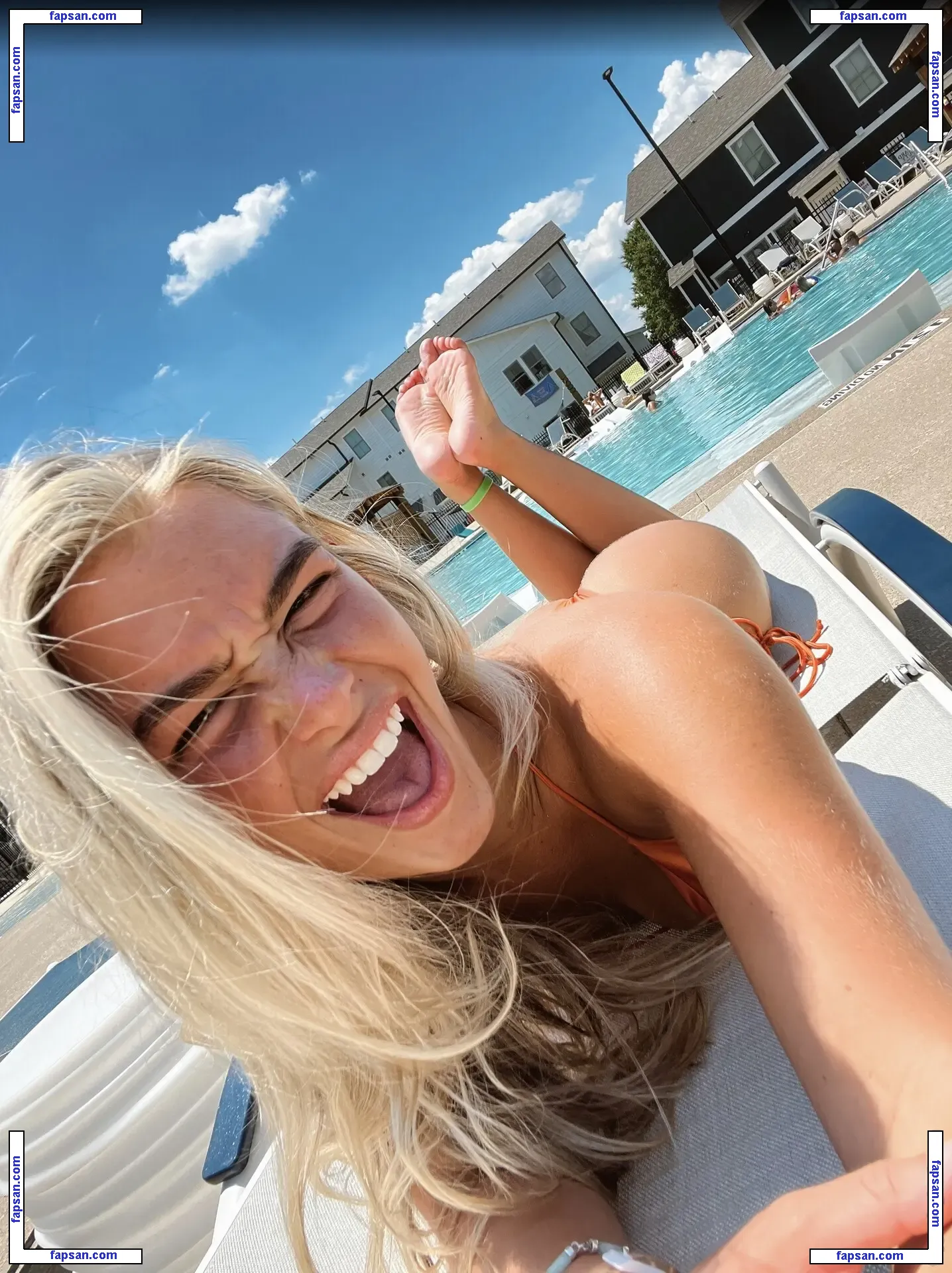 Hopie Schlenker nude photo #0011 from OnlyFans