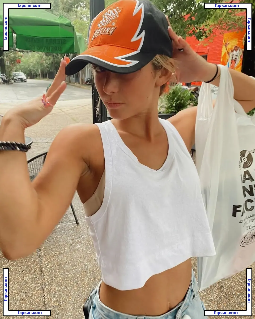 Hopie Schlenker nude photo #0153 from OnlyFans