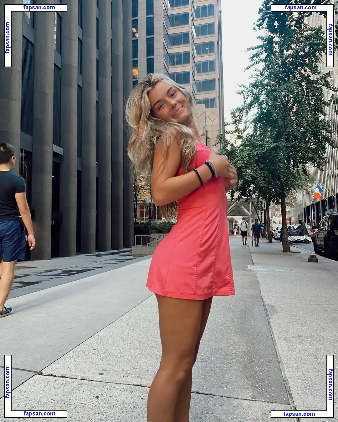 Hopie Schlenker nude photo #0164 from OnlyFans