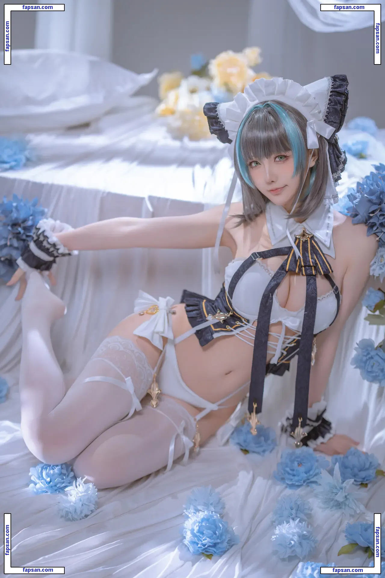 Hoshilily nude photo #0860 from OnlyFans