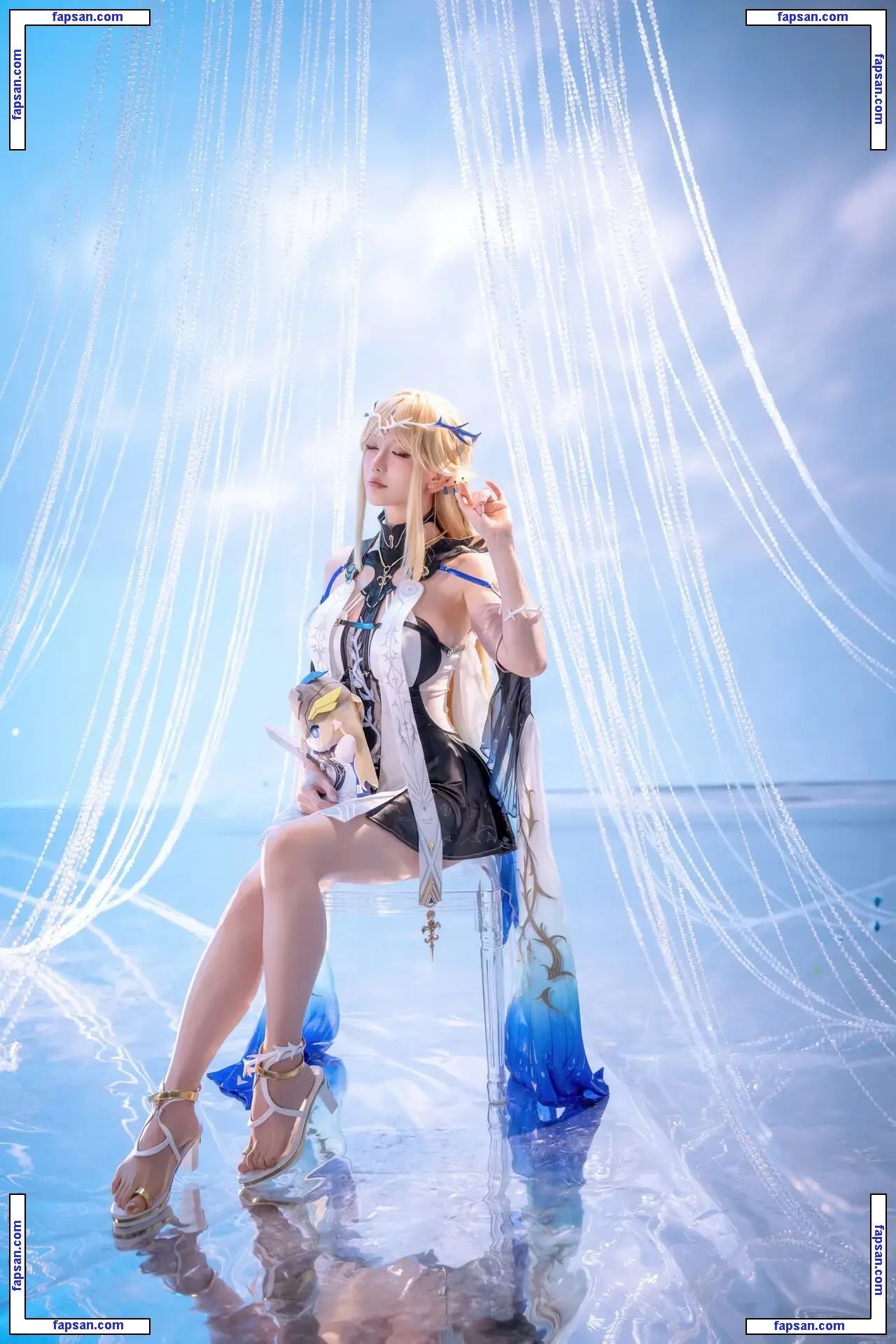 Hoshilily nude photo #0917 from OnlyFans