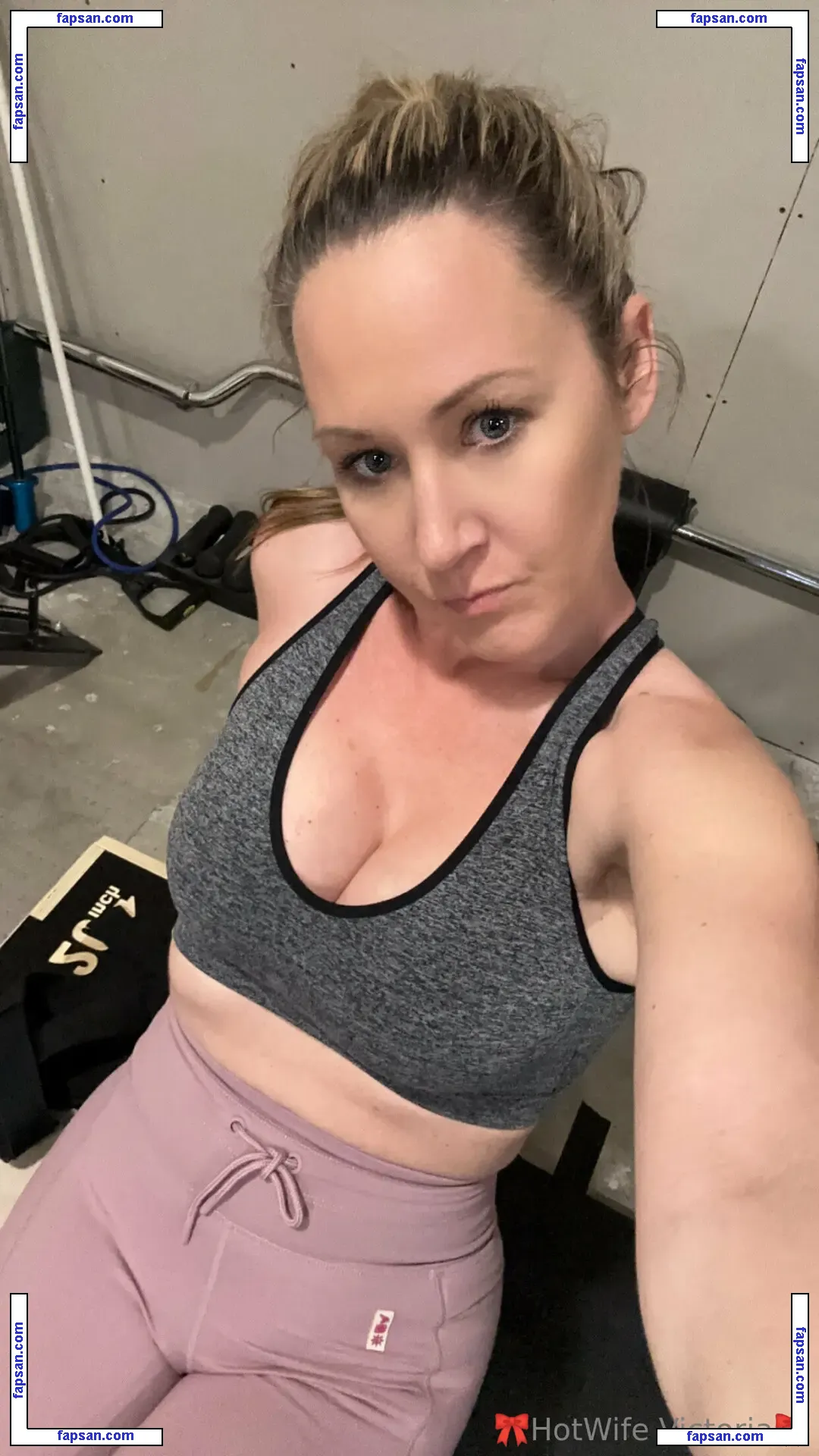 hot_wife_victoria nude photo #0268 from OnlyFans