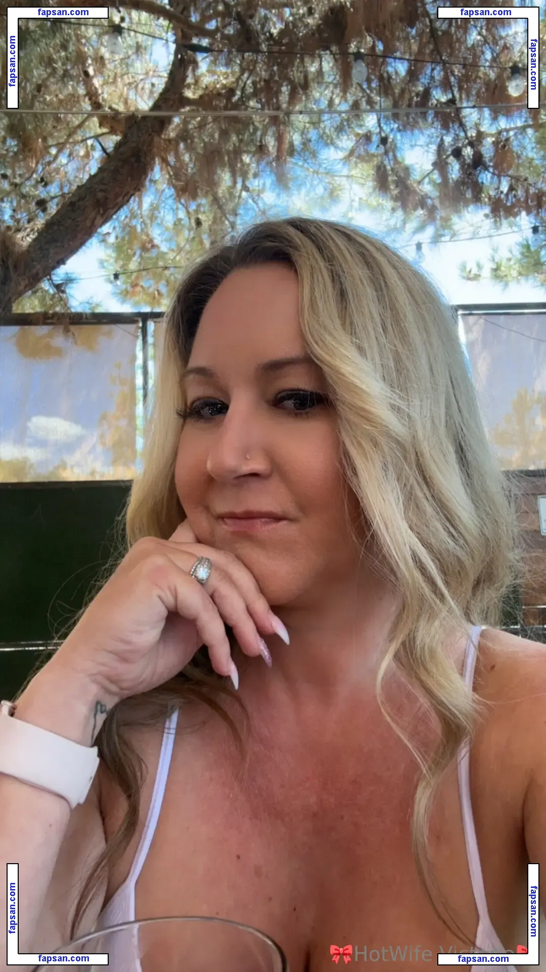hot_wife_victoria nude photo #0298 from OnlyFans