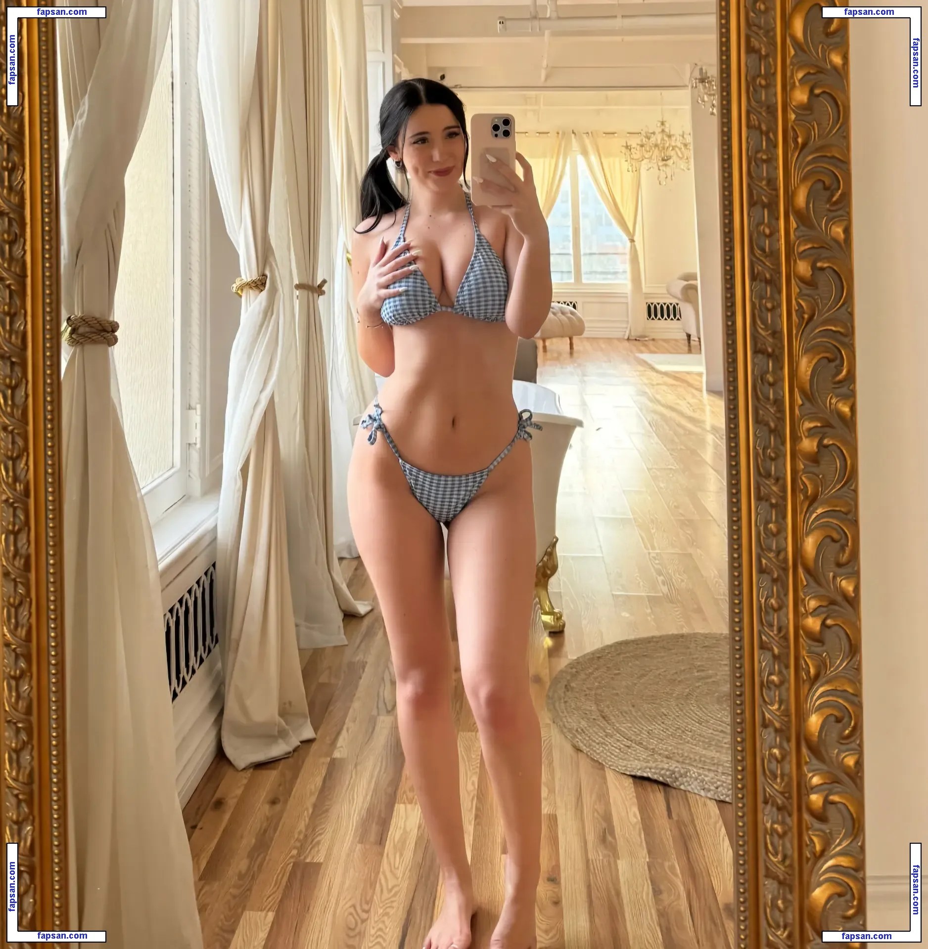 Hotblockchain nude photo #0001 from OnlyFans