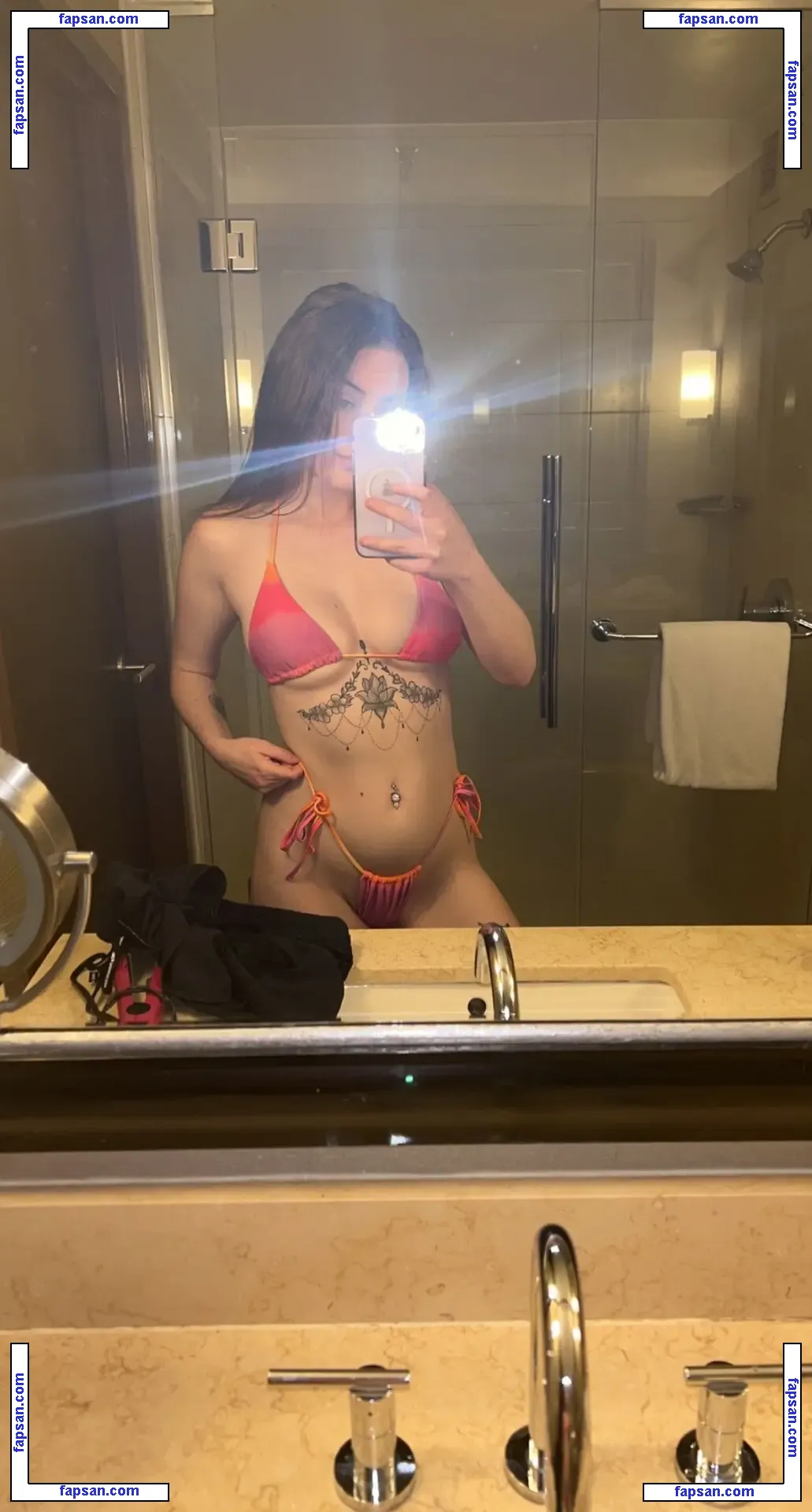 Hottie Gabby / gabbyepstein / gabbygampperfanaccount_ / hottiegabby0 nude photo #0003 from OnlyFans