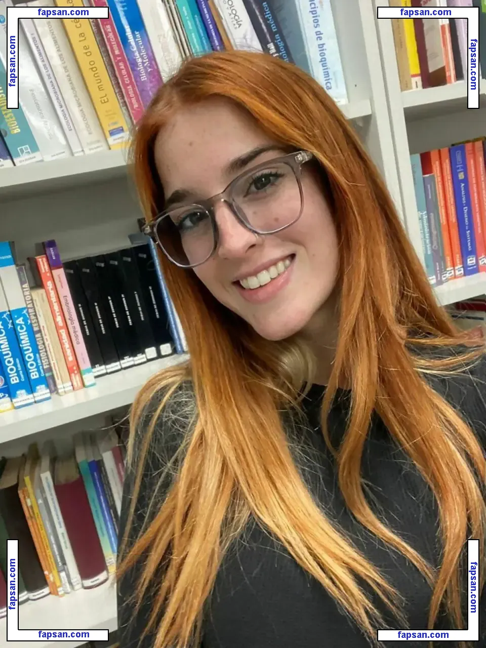 Hottie Sofia голая фото #0005 с Онлифанс